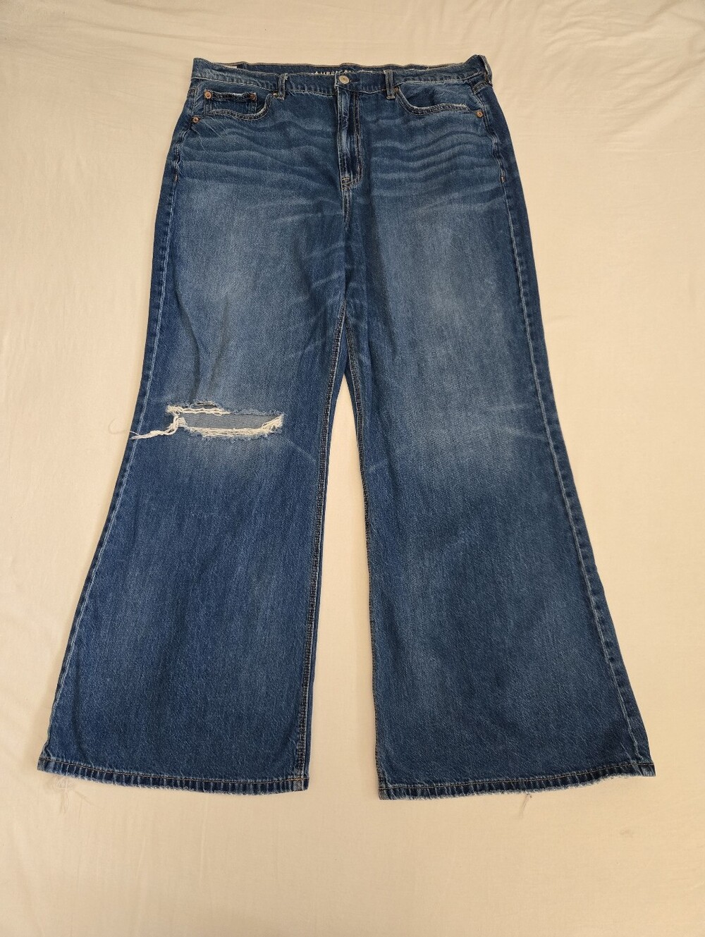 American Eagle Low Rise Baggy Flare Jeans Blue Distressed 16 2000s Nostalgia